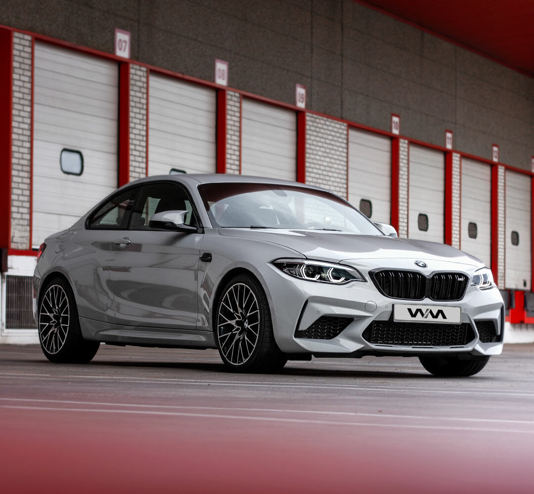 Fotografía BMW M2 Competition Titansilber Metallic capturado por Warmedia durante un reportaje exprés.