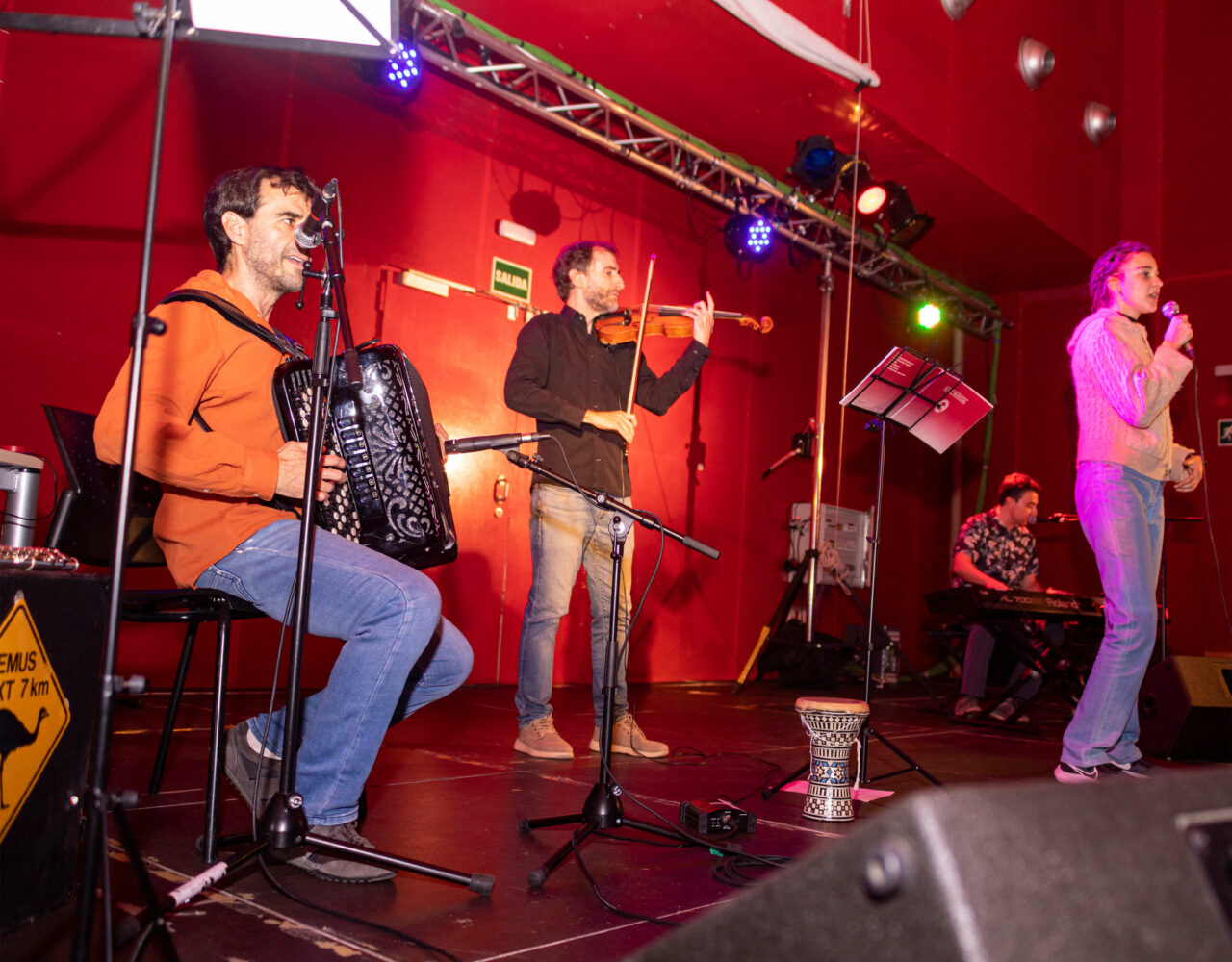 Fotografía de conciertos: Crossing en La Casa + Grande, Rivas