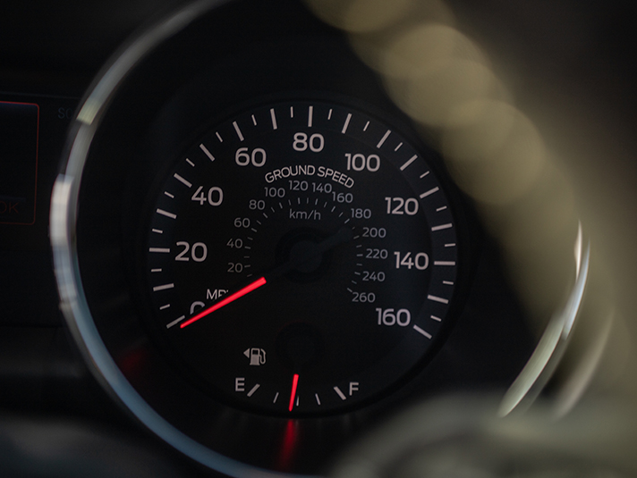Detalle velocímetro Mustang GT 5.0 V8