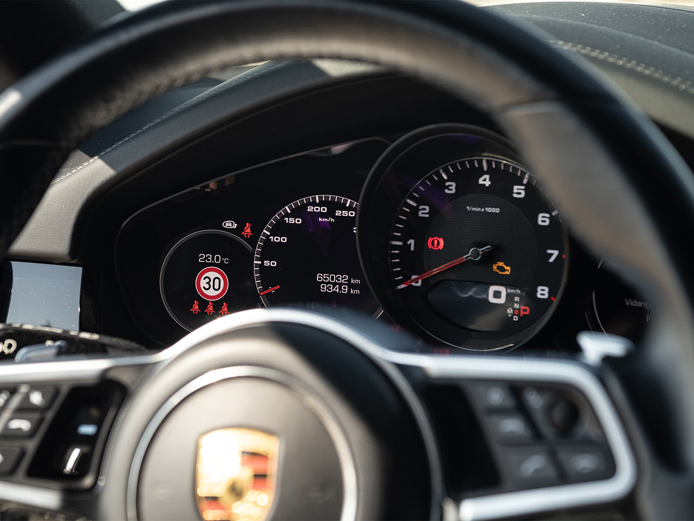 numero de kilometros en cuadro porsche cayenne coupe