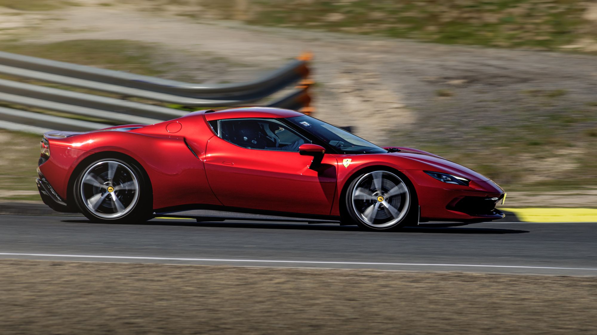 fotografia-tandas-circuito-jarama-ferrari-296-gtb-rojo-curva