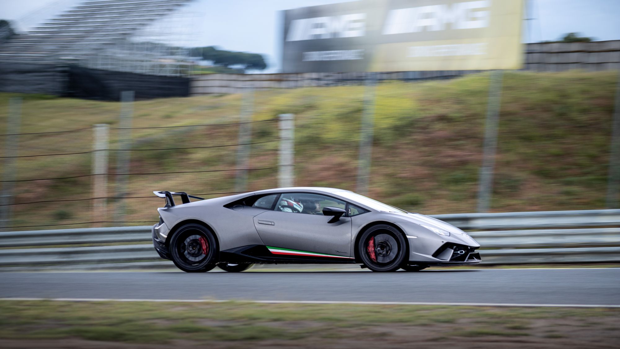 fotografia-tandas-circuito-jarama-lamborghini-huracan-gris-recta-jarama-pegaso