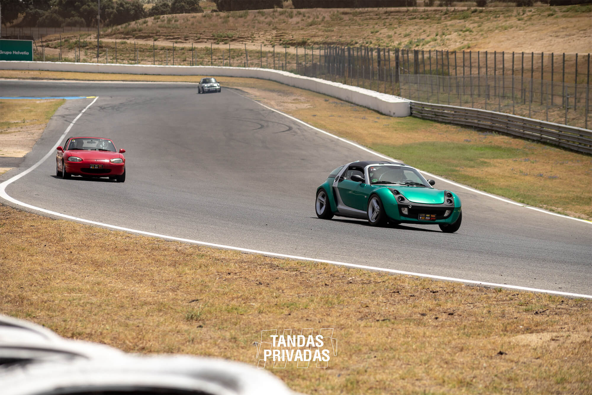Smart Roadster y Mazda MX-5 rodando durante Tandas Privadas en el Circuito del Jarama